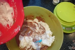 Recept elkészítése Isteni finom tejfölös sütemény, lépés 2