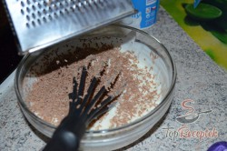 Recept elkészítése Banános-krémes csoda reszelt csokoládéval, lépés 6