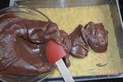 Recept elkészítése Csokoládés reszelt sütemény, lépés 9