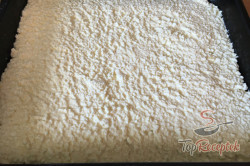 Recept elkészítése Túrós-áfonyás szelet édes morzsával, lépés 10