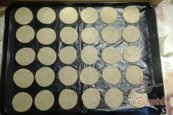 Recept elkészítése Karamellás mini tortácskák citromos öntettel, lépés 2