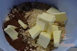 Recept elkészítése Diós rúd kókuszreszelékbe forgatva, sütés nélkül, lépés 3