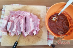 Recept elkészítése Szaftos egyben sült hús burgonyával, tökéletes pácban, lépés 1