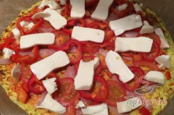 Recept elkészítése Cukkinis, liszt nélküli pizza mozzarellával, lépés 7